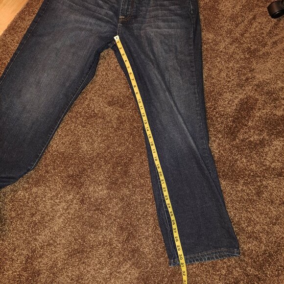 Lucky Brand Dungarees by Gene Montesano Classic fit Jeans Size 34 Short Inseam - Picture 4 of 12